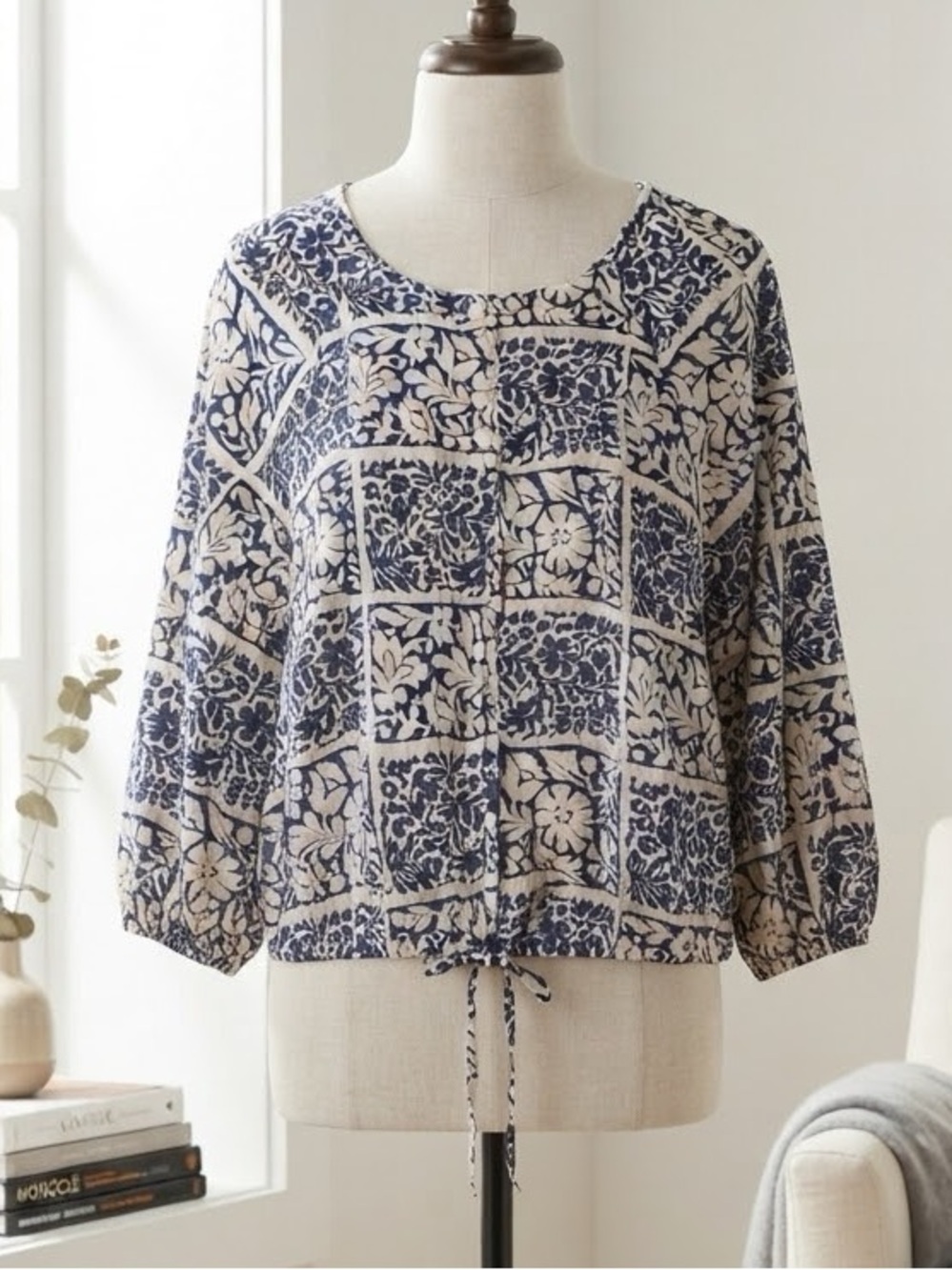 Banana Republic Navy and Cream Block Print Drawstring Pullover
